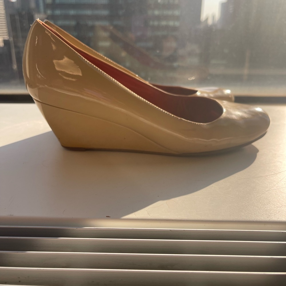 Cole Haan nude patent leather close toed wedges size 9.5-10